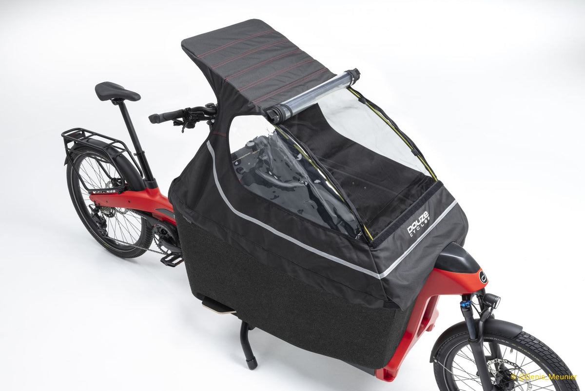 Vélo cargo Douze Verso avec protection pluie